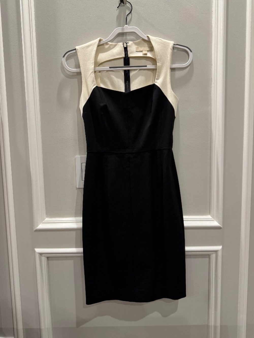 Banana Republic Colorblock Black White Sheath Dress Size 2
